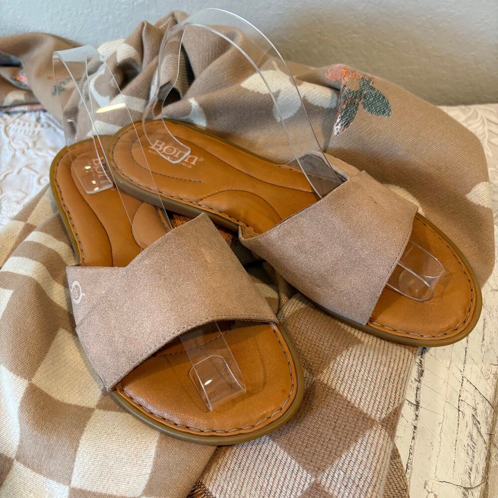 BORN HAND CRAFTED FOOTWEAR Slip-on Sandals BR0007602 Tan Suede Leather Sz 10